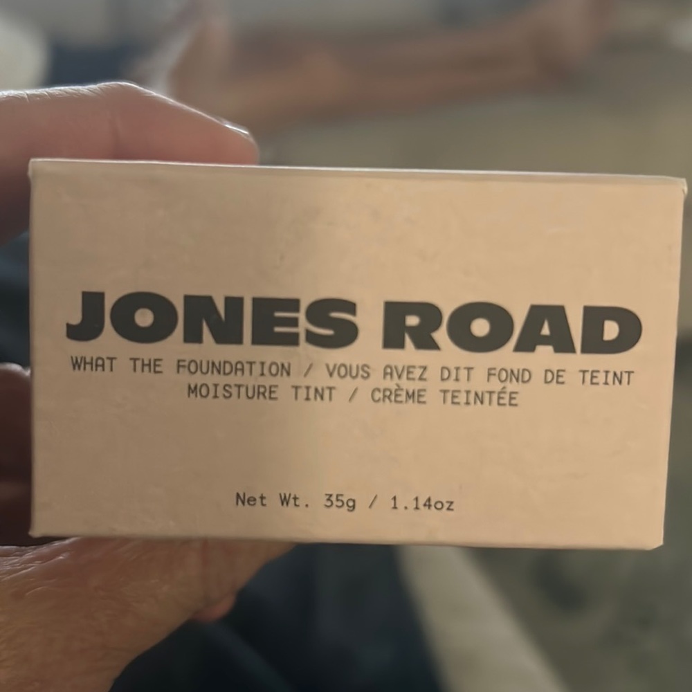 Jones Road What The Foundation moisture tint PORCELAIN